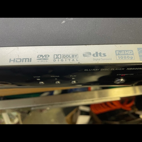 Blu-ray player by Magnavox - Picture 12 of 12